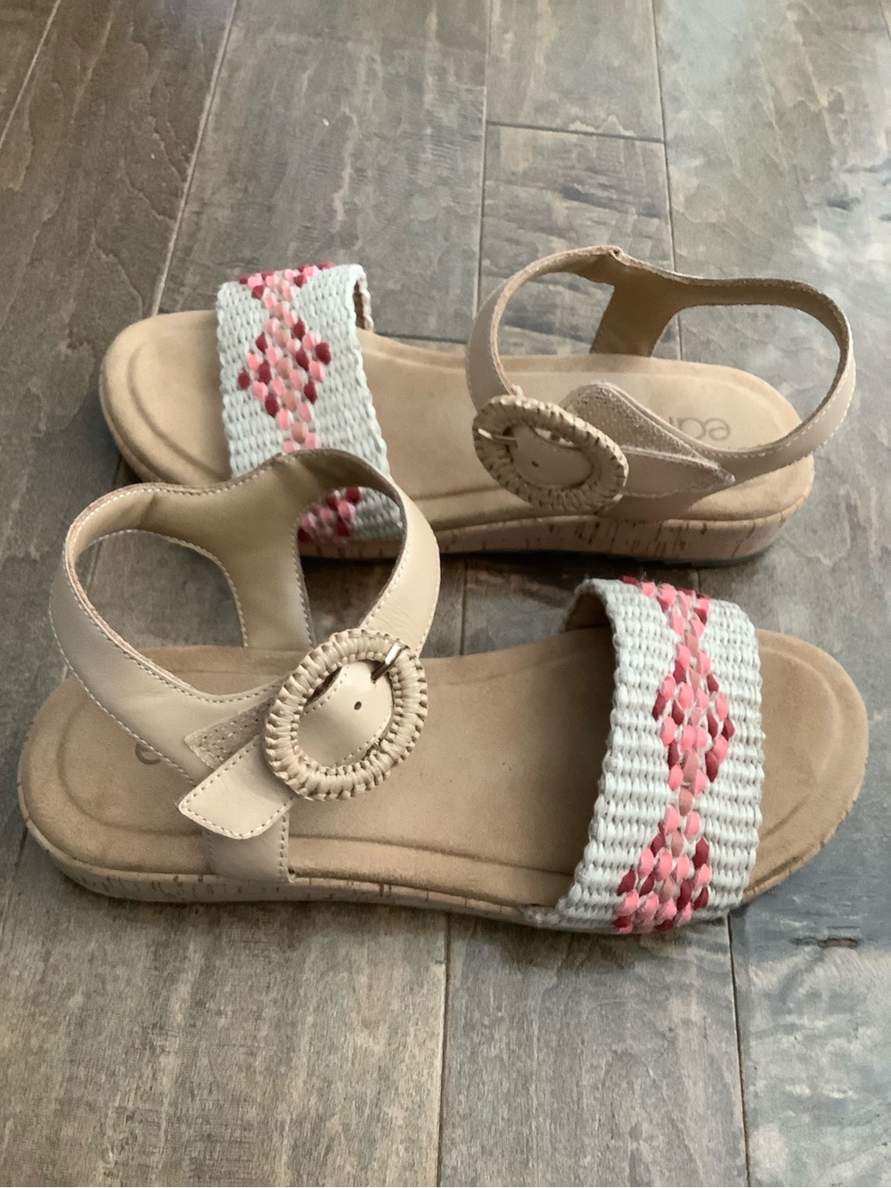 Earth Braided Strap Sandals in Beige and Pink